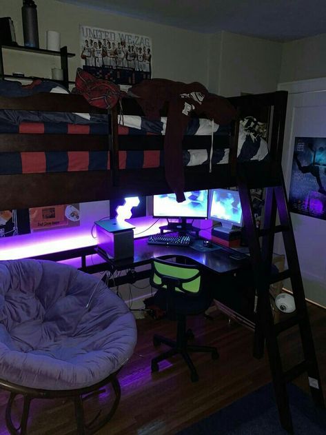 Small Gamer Bedroom, Cool Bedrooms For Boys, Gaming Bedroom, Gamer Bedroom, Diy Loft Bed, Boys Bedroom Makeover, Boy Bedroom Design, Chill Room, Bedroom Setup