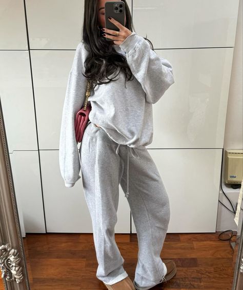 Gray Sweatpants Outfit, Gray Outfit, Outfits Lazy, Drawstring Waist Pants, Gray Hoodie, Lazy Outfits, Lazy Day Outfits, Autumn Outfit, School Fashion