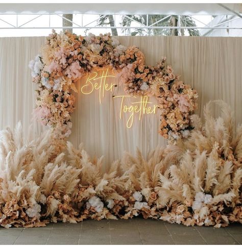 Neutral Wedding Backdrop, Rustic Wedding Stage Decor, Tan Themed Wedding, Boho Engagement Party Decorations, Boho Glam Wedding Decor, Boho Stage Decor, Brown Wedding Backdrop, Desi Wedding Backdrop, Boho Theme Stage Decor