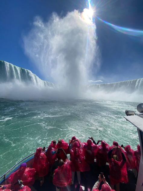 Niagra Falls Canada Photos, Niagra Falls Photoshoot Ideas, Niagara Falls City, Niagara Falls Pictures, Niagara Falls Vacation, Toronto Pictures, Niagara Falls Trip, Fall Nyc, Niagara Falls New York