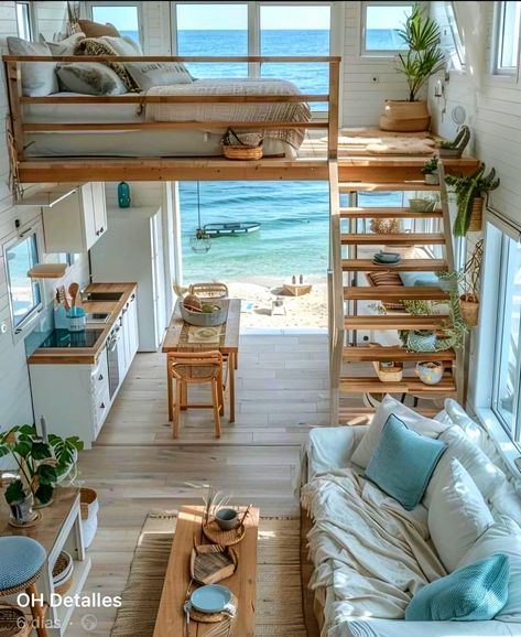 Design Casa Piccola, Small Beach Houses, House Loft, Dream Beach Houses, Cottage Interior, Coastal Bedrooms, Beach House Interior, Beach House Design, Tiny House Interior