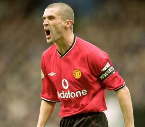 roy keane - Cerca con Google Paul Pogba Manchester United, Manchester United Images, Roy Keane, Eric Cantona, Manchester United Players, Cleats Football, Manchester United Football Club, Premier League Champions, Hard Men