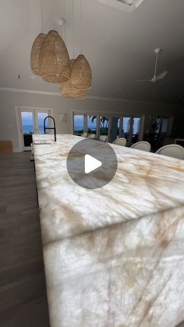 SUMMIT STONE on Instagram: "Making waves from Arizona to the Caribbean 🌊  We took on the challenge of fabricating and shipping these absolutely beautiful crystallo slabs from Phoenix AZ to the US Virgin Islands 🇻🇮✨   Although logistically challenging, we pulled through thanks to an amazing team composed of builders, designers and homeowners. Cheers to getting it done!! 👊🏼  Fabrication & installation: @summitstoneaz  Electrician: @arizonacustomelectric  Design: @designsbybridge  Slabs: @thestonecollection   #backlit #crystallo #cristallo #quartzite #countertops #backlitcountertop #luxurylifestyle #miami #stcroixusvi #caribbean #virginislands #fabrication #installation #arizonacontractor #quartzcountertops #led #iluminacion #iluminação #brazil #electrical #logistics" Illuminated Quartz Countertop, Light Up Island Counter, Light Up Countertops, Cristallo Quartzite Countertops, Led Countertops, Light Up Countertop, Illuminated Countertop, Cristallo Quartzite Kitchen, Ceiling Soffit