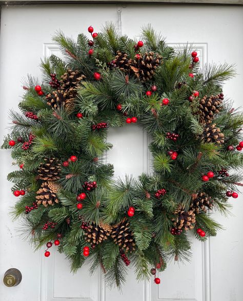 Christmas Outdoor Wreath, Wreaths For Double Front Doors Christmas, Outside Christmas Wreath, Christmas Wreath On Door, Christmas Wreath Red Bow, How To Decorate A Large Christmas Wreath, Christmas Wreaths Homemade, Christmas Wreath Traditional, Front Door Wreaths Christmas