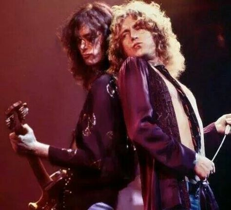 Jimmy Page and Robert Plant!!!! I am in love with this picture!!!!! Robert Plant Led Zeppelin, John Paul Jones, Led Zep, Greatest Rock Bands, Rock Rock, Robert Plant, Jimmy Page, I'm With The Band, Mötley Crüe