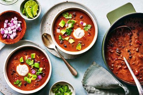 Leftovers from our smoky black bean soup can be used to make tostadas the next day. Dried Black Beans, Leftovers Soup, Chili Soup, Black Bean Soup, Best Soup Recipes, How To Cook Beans, Leftovers Recipes, Peppers And Onions, Bean Soup