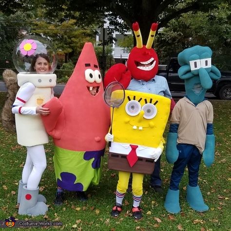 Miss Puff Spongebob Costume, Spongebob Halloween Costumes Group, Family Spongebob Costumes, Squidward Costume Diy, Spongebob Family Halloween Costumes, Spongebob Costumes Group, Spongebob Character Costumes Diy, Diy Spongebob Characters Costume, Spongebob Family Costume