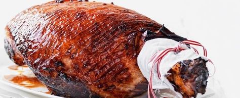 Cranberry and Maple Glazed Leg of Ham | MiNDFOOD Kangaroo Recipe, Xmas Foods, Christmas Ham Recipes, Maple Glazed Ham, Ham Glaze Brown Sugar, Jellied Cranberry Sauce, Pork Leg, Favorite Christmas Recipes, Christmas Ham