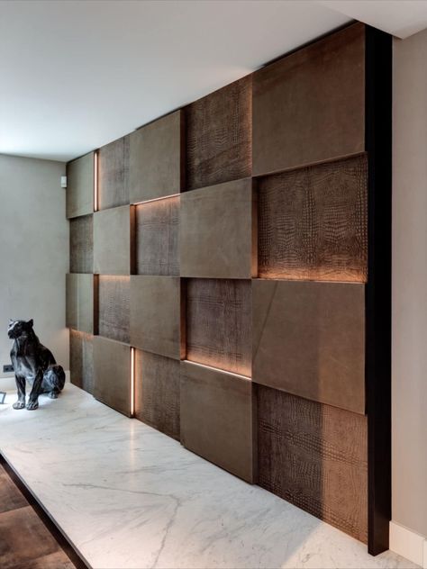 Office Cladding Interior, Wall Edge Design, Hallway With Accent Wall, Lobby Wall Panelling Design Modern, Wall Wood Paneling Ideas Modern, Wall Cladding Interior, Custom Wall Design, Backlit Wall, Wall Cladding Designs