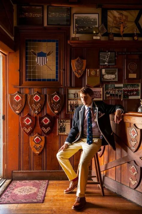 Rowing Rooms – Hear The Boat Sing Ivy League Style Women, Henley Royal Regatta, Rowing Crew, Masculine Interior, Rowing Club, Preppy Boys, Rowing Blazers, Preppy Men, Ivy League Style