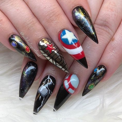 Thor Nail Art, Marvel Inspired Nails, Avenger Nails, Marvel Nails Designs, Avengers Nail Art, Superhero Nails, Avengers Nails, Nailart Summer, Marvel Nails