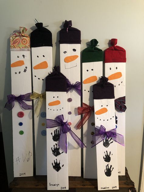 Kid Sized Snowman Keepsake, My Height Snowman, Wood Snowman Kids Height, Preschool Presents For Parents, My Size Snowman Craft, Height Snowman Craft, Child Height Snowman Ornament, Snowman Height Craft, Christmas Gift Ideas For Daycare Parents