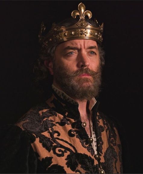 Medieval King Face Claim, Fairy King Aesthetic, King Richard Galavant, Timothy Omundson Galavant, Old King Aesthetic, King Character Inspiration, Medieval King Aesthetic, King Arthur Concept Art, King Face Claim