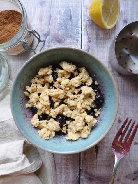 2 Minute Protein Blueberry Crumble, Single Serve Blueberry Crumble, Protein Blueberry Crumble Microwave, 2 Minute Blueberry Crumble, Blueberry Oatmeal Crumble, Single Serving Blueberry Crisp, Microwave Fruit Crisp, Microwave Blueberry Crisp, Blueberry Crisp For One