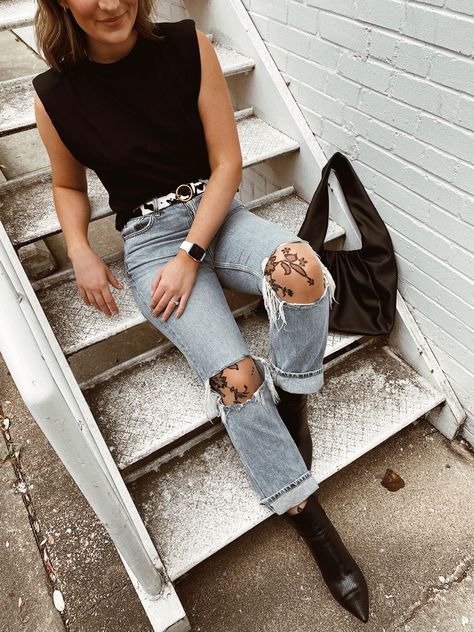 Sitting on steps fashion blogger post. Wearing muscle tank and lace tights Lace Tights Under Ripped Jeans, Ripped Jeans With Tights, Tights Under Ripped Jeans, Tights Under Jeans, Fashion Inspo Aesthetic, Wedding Shower Decor, Bride Hair Pins, Shower Outfits, Wedding Shower Decorations