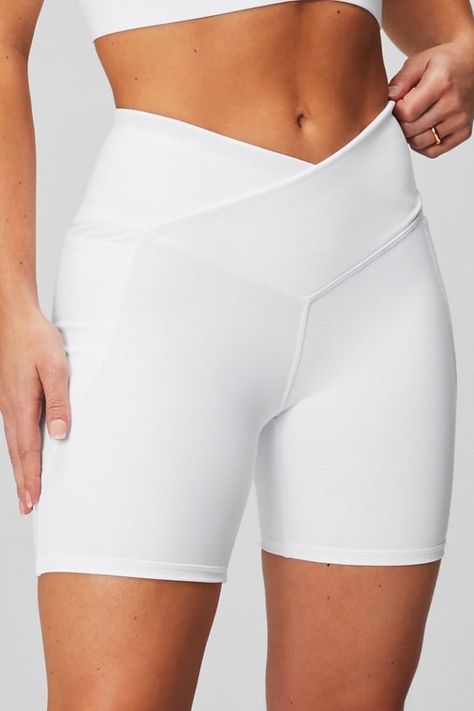 Oasis PureLuxe Hw Crossover 6'' Short - Fabletics White Athletic Shorts, Female Activewear, Activewear Outfits, Womens Gym, Bike Shorts Women, Workout Shorts Women, Gym Clothes Women, Workout Fits, Workout Outfits