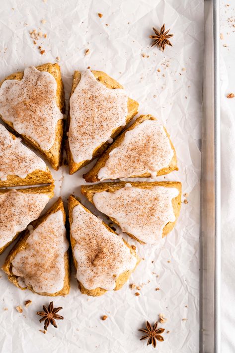 Pumpkin Scones With Chai Glaze, Pumpkin Pie Scones, Pumpkin Chai Scones, Fall Flavored Scones, Chai Scones Recipe, Fall Scone Recipes, Pumpkin Chai Dessert, Pumpkin Chai Muffins, Cute Fall Baked Goods