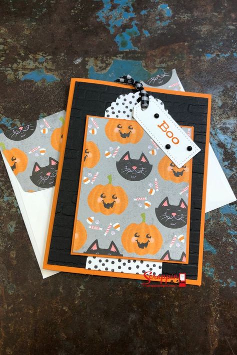 The Cute Halloween paper pack is so fun to use. This card uses 2 papers from the pack with an added tag. Quick and Easy. Cricut Halloween Cards, Happy Halloween Pumpkin, Forest Grove, Halloween Cards Handmade, Cricut Halloween, Halloween Greeting Card, Pretty Pink Posh, Halloween Tags, Card Pattern