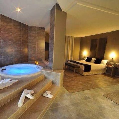 Jacuzzi Room, Romantic Bathrooms, Home Spa Room, Indoor Jacuzzi, Beautiful Bathtubs, Modern Luxury Bathroom, Bathtub Remodel, Secret Room, Modern Luxury Bedroom