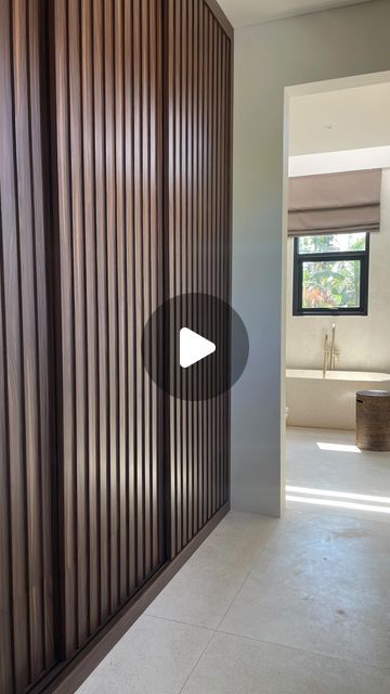 Shanti 🌴 Bali tips ☀️ interieur 🏡 emigreren 🩴 on Instagram: "Built-in closet in our Bali home ✔️😍⁣ ⁣ What do you think?😘⁣ ⁣ 📍 Bali, Indonesia ⁣ ⁣ #villayume #wardrobe #wardrobedesign #interior #interiordesign #bedroom #slaapkamerkast #japandi #japandistyle #handmade #handgemaakt #villainbali #baliinterior #balidesign #balidesigninterior #livinginbali #interieur #interieurinspiratie #interieurstyling #interieurdesign #wooninspiratie #woontrends #reelitfeelit #reelsinstagram #viral #viralvideos #viralreels #emigreren #verhuizennaarhetbuitenland ⁣ ⁣" Japandi Interiors Bedroom, Interior Wardrobe, Bali Home, Built In Closet, Interiors Bedroom, Japandi Interiors, Japandi Interior, What Do, Build A Closet