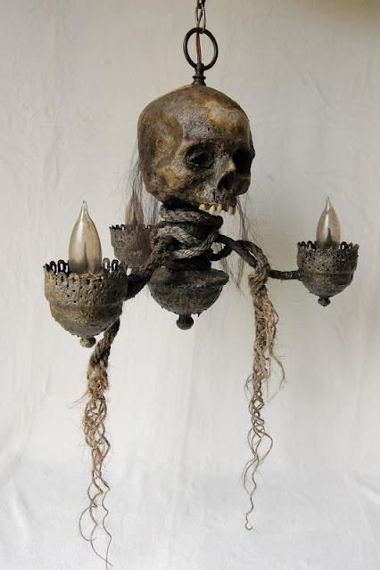 Goth Home, Goth Decor, A Skeleton, Skull Decor, Theme Halloween, Creepy Halloween, Gothic Decor, Halloween Inspiration, Gothic Home Decor