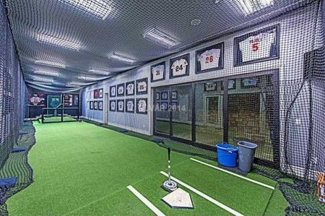 Batting Cage Backyard, Indoor Batting Cage, Glam Interior, Home Basketball Court, Gameday Sports, Sports Man Cave, Batting Cage, Backyard Baseball, Baseball Room