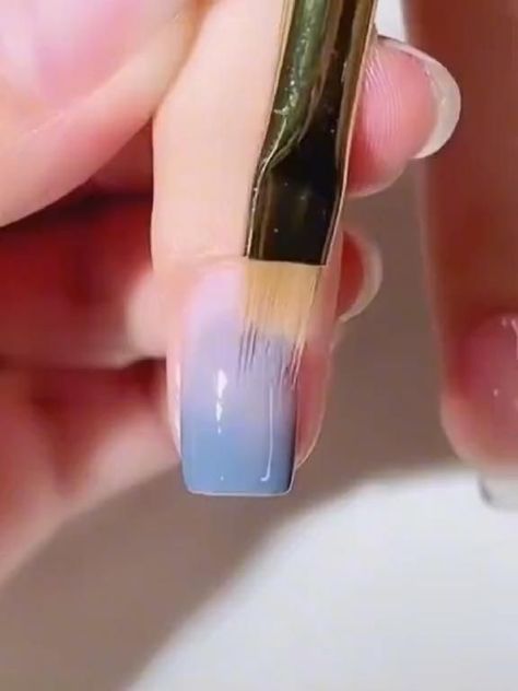 Ombré French Tip Gel, Elegant Nail Designs For Short Nails, Pastel Nails Inspiration, Gel Ombré Nails, How To Do Hombre Nails Step By Step Diy, Polygel Nail Hacks, Ombre Nails Diy Step By Step, How To Blend Gel Polish, How To Gel Ombre Nails