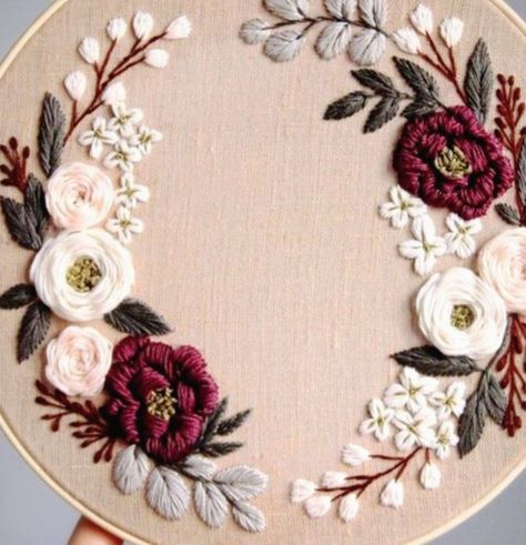 Bordados Tambour, Crewel Embroidery Patterns, Clothes Embroidery Diy, Simple Hand Embroidery Patterns, Embroidery Lessons, Textile Art Embroidery, Diy Embroidery Designs, Hand Embroidery Patterns Flowers, Floral Embroidery Patterns