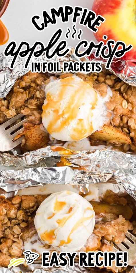 Grilled Apple Crisp, Apple Crisp On The Smoker, Stuff To Cook On The Grill, Baking On The Grill, Fall Grilling Recipes, Hobo Foil Packs, Campfire Apple Crisp, Foil Packets For The Grill, Hobo Packets