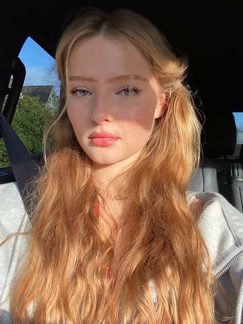 No Make Up Make Up Look, Fantasy Make-up, Light Strawberry Blonde, Blonde Hair Green Eyes, Strawberry Blonde Hair Color, Ginger Hair Color, Strawberry Blonde Hair, Red Hair Color, Hair Inspiration Color