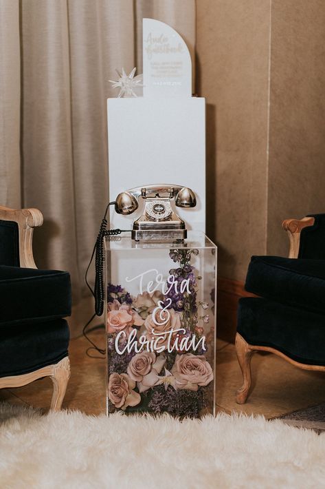 Projector Wedding Ideas, Diy Phone Booth Wedding, Wedding Phone Booth, Wedding Phone Guest Book, Phone Booth Wedding, Phone Booth Wedding Guest Book, Audio Phone Guest Book, Vintage Phone Guest Book, Audio Guest Book Wedding