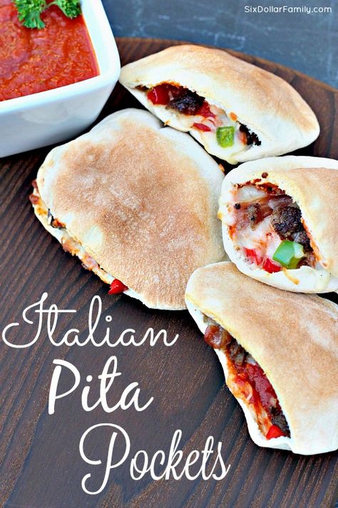 Perfect as a meal or just a mid-week lunch, these Homemade Italian Pita Pockets are super easy to make, filling and have a taste that will have you begging for more! Iftaar Ideas, Pita Ideas, Bread Meals, Pocket Sandwiches, Naan Recipes, Pita Pocket Recipes, Pockets Recipe, Wild Kitchen, Sandwiches Recipes