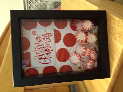 4x6 shadow box picture frame filled with mints and a gift card! Gift Card Picture Frame Idea, Gift Card Boxes Diy, Diy Christmas Shadow Box, Diy Card Box, Shadow Box Picture Frames, Card For Christmas, Shadow Box Gifts, Christmas Shadow Boxes, Photo Frame Gift