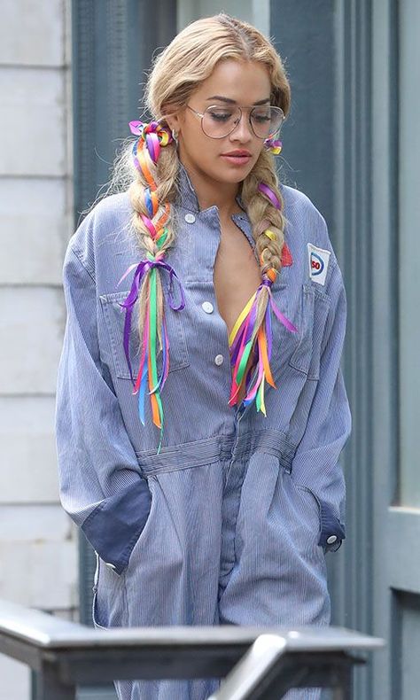 Baddie Pride Outfit Ideas, Pride March Outfits, Cute Pride Outfits, Pride Outfit Ideas Women, Pride Festival Outfit, Pride Fits, Pride Outfit Ideas, Rita Ora Style, Pride Parade Outfit