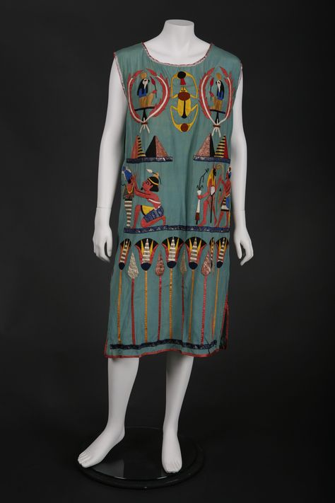 Egyptian revival craze of the 1920s. Beautiful silk with applied Egyptian motif.  2008.16.26 1920s Egyptian Revival Fashion, 1920s Egyptian Revival, 1920s Egyptian Fashion, Egyptian Revival Fashion, 1920s Cafe, Egyptian Inspired Fashion, Egypt Project, Art Deco Egyptian, Egyptian Fashion