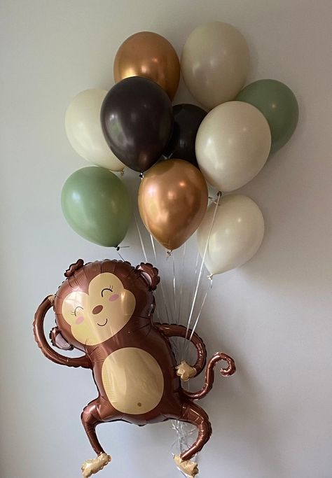 Monkey Balloon Bouquet, Animal Balloon Centerpieces, Jungle Balloon Bouquet, Safari Balloon Bouquet, Safari Balloon Centerpieces, Safari Balloon Decorations, Wild One Table Decorations, Animal Balloon Bouquet, Monkey Baby Shower Ideas