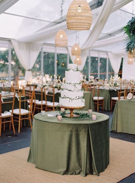 November Wedding Colors, Khaki Wedding, Cocktail Hour Music, Olive Green Bridesmaid Dresses, Green Wedding Decorations, Olive Green Weddings, Winter Wedding Ideas, Olive Wedding, Green Wedding Cake