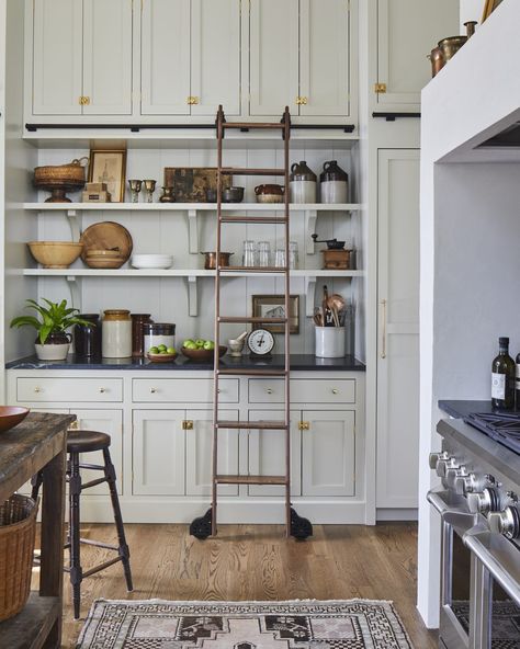 2020 Showcase House Kitchen Shelving American Interior, Farmhouse Paint, Farmhouse Kitchen Cabinets, Grey Kitchen Cabinets, Modern Farmhouse Kitchens, Grey Kitchen, Kitchen Photos, Historic Home, Kitchen Shelves