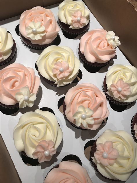 Soft Pink Cupcakes, Pink Cupcake Ideas Birthday, Pink Cupcakes Birthday, Black Cupcakes, Beautiful Desserts, Pink Cupcakes, Baby Shower Cupcakes, Baby Shower Diy, Birthday Cupcakes