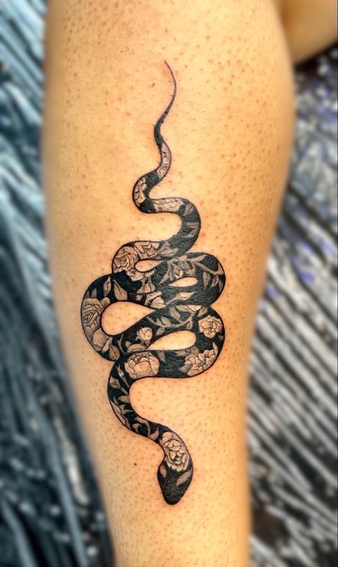 Day And Night Snake Tattoo, Fem Snake Tattoo, Cover Up Snake Tattoo, Ball Python Tattoo With Flowers, Snake Garter Tattoo, Unique Snake Tattoo Design, Floral Snake Hip Tattoo, Snake Tattoo Large, Lace Snake Tattoo