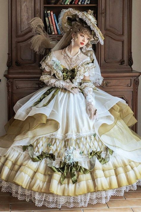 Vicrorian Dresses, Historical Ballgown, Victorian Ball Gowns Princesses, Victorian Dresses Gowns, Roccoco Dresses, Fancy Curls, Rococo Dresses, Victorian Ballgown, 1700s Fashion