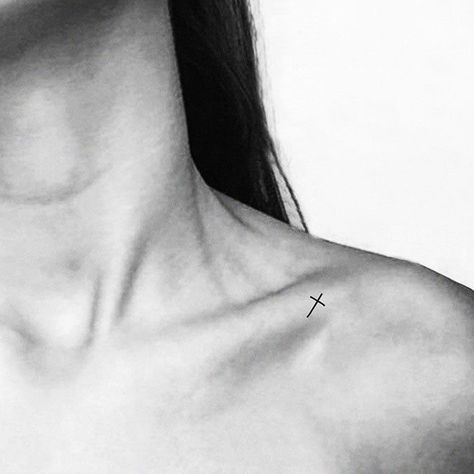 Reindeer Tattoo, Most Painful Tattoo, Sunflower Tattoo Simple, One Word Tattoo, Small Cross Tattoos, Clavicle Tattoo, Biblical Tattoos, Bone Tattoo, Cross Tattoos