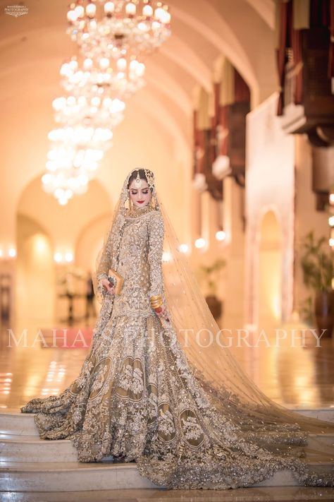 Waleema Dress, Average Wedding Dress Cost, Bridal Mehndi Dresses, Pakistan Wedding, Pakistani Bridal Dress, Reception Dresses, Red Bridal Dress, Wedding Bridal Dress, Bridal Hijab