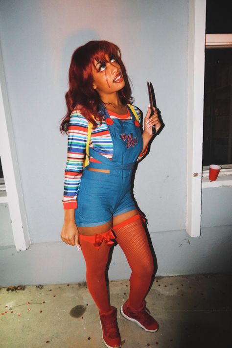 Halloween Villians Female, Chucky Halloween Costume Black Female, Chucky Outfit Women, Chucky Costume Black Women, Chucky Female Costume, Chucky Girl Costume, Chucky Costume Female, Female Chucky, Women Costume Ideas