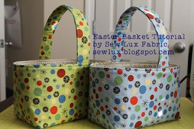 Basket tutorial  Looks fabulously easy!  Definitely trying this during spring break for quick gifts! Quilted Easter Baskets, Easter Basket Pattern, Fabric Basket Tutorial, Basket Tutorial, Trendy Sewing Projects, Easter Fabric, Fabric Basket, Easter Basket Diy, Fabric Boxes