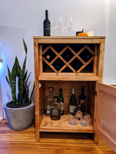 Homemade Liquor Cabinet, Liquor Cabinet Diy, Diy Liquor Cabinet, Small Liquor Cabinet, Wine Glass Cabinet, Home Made Wine, Alcohol Cabinet, Small Wine Racks, Liquor Storage