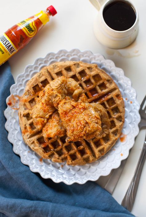 This vegan chicken and waffles dish is crispy on the outside, juicy inside, and full of flavor in every bite. You won't believe it's made with mushrooms! Southern Food Recipes, Vegan Food Truck, Cornbread Waffles, Vegan Cornbread, Vegan Soul Food, Vegan Fries, Vegan Chicken, Vegan Brunch, Southern Food