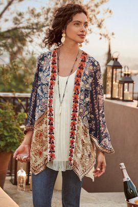 Moonlight Garden Topper Moonlight Garden, Mode Kimono, Estilo Hippie, Boho Style Outfits, Mode Boho, Boho Chic Outfits, Plus Size Womens Clothing, Soft Surroundings, Style Boho