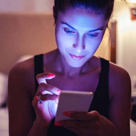 Black Hair Pale Skin, Perfect Skin Routine, Visible Light Spectrum, Hair Pale Skin, Best Red Lipstick, Phone Lighting, Lipstick For Fair Skin, Dramatic Lighting, Phone Art