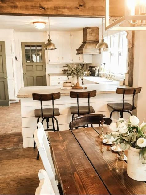 Casa Country, Farmhouse Remodel, Farmhouse Kitchen Design, House Remodel, Kitchen Style, Rustic Kitchen, Country Kitchen, Dream Home Design, Forever Home